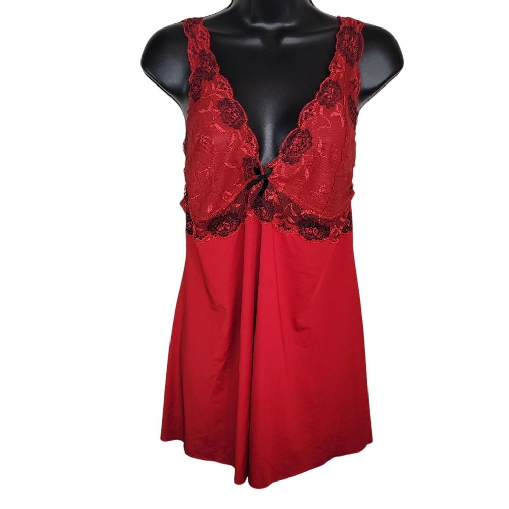 Torrid red lace nightie chemise Roses Size 0 0x